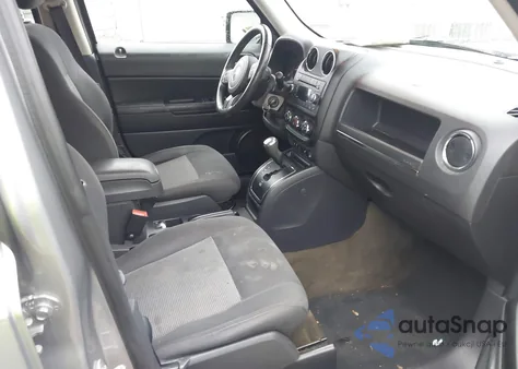 2016 Jeep Patriot Latitude z USA, uszkodzony, nr VIN 1C4NJRFB8GD763743